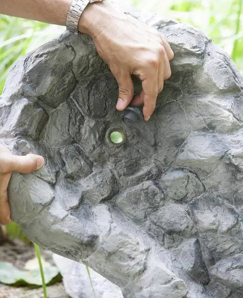 Поточная чаша с винтовым соединением