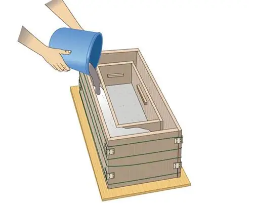 Изготовление горшка из литого камня своими руками: шаг 2