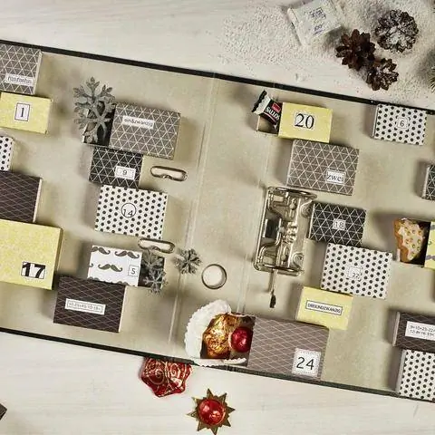 Адвент-календарь в папке