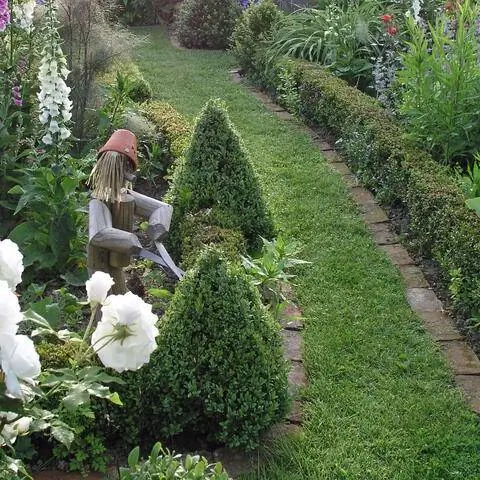 Бордюр газона из брусчатки