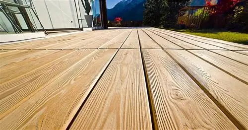 Дерево для террасы: как подобрать подходящий материал