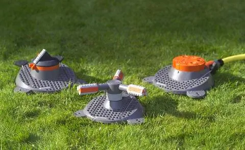 Круговой дождеватель для полива газона