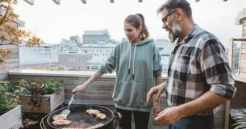 Шашлыки на балконе: разрешено или запрещено?