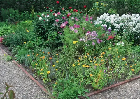 Blythen Manufactory Blossom Garden
