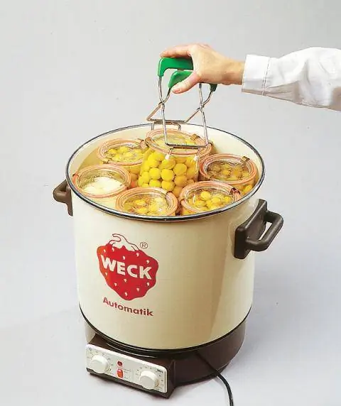 Заполните консервный котел Weck
