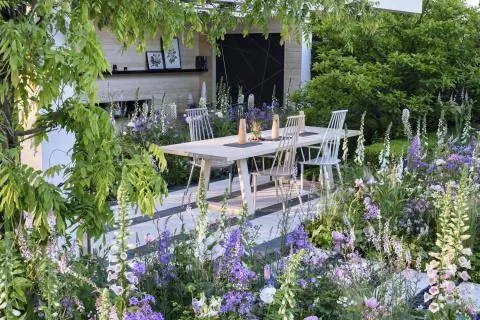 Сиденье с современным дизайном