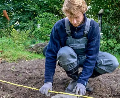 Измерьте угловые точки для поднятой кровати