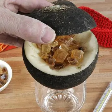 Наполните редис леденцами