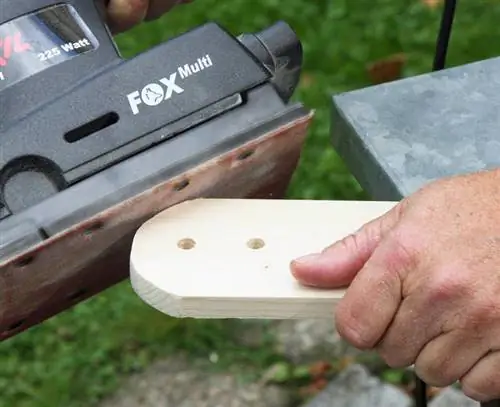 Отшлифуйте стороны вокруг