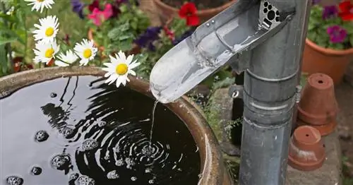 Соединяй и соединяй бочки с водой