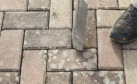 Швы между брусчаткой