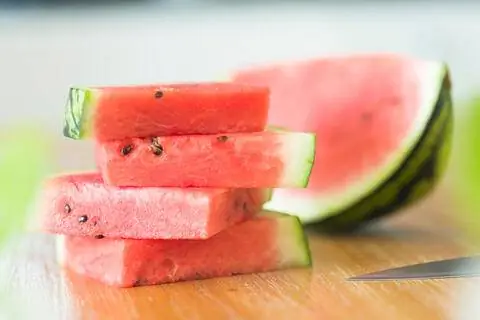 нарезанный арбуз
