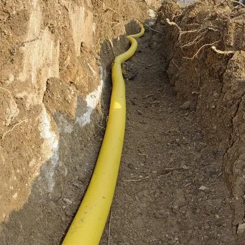 прокладка дренажной трубы без обшивки