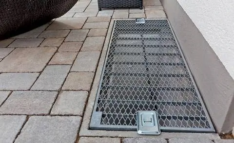 Световой колодец с сеткой