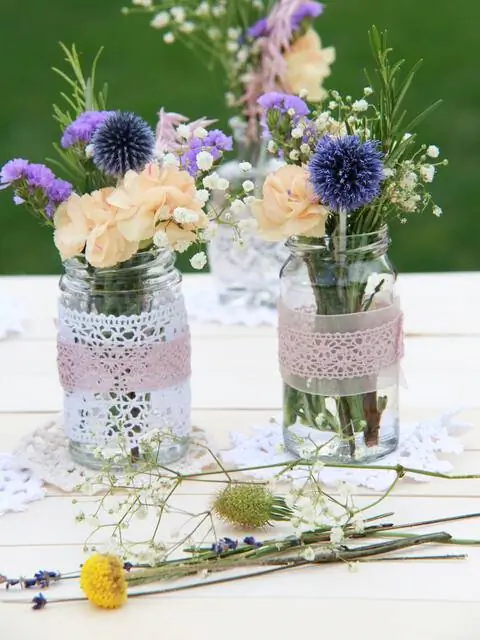 Баночки для варенья с обвязанными крючком краями