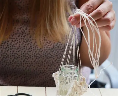Подвесная ваза на ниточках