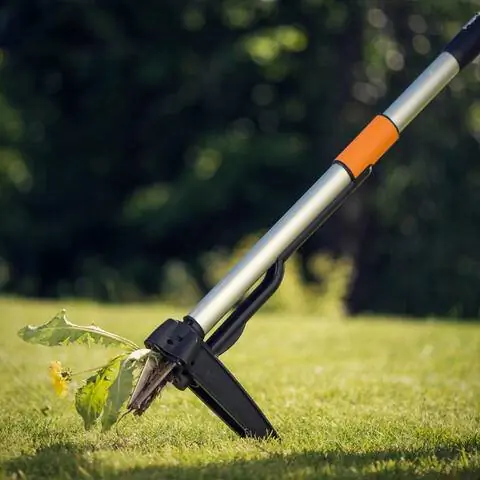Устройство для удаления сорняков Fiskars SmartFitTM