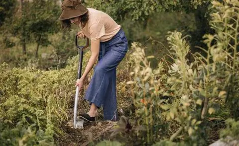 Садовая лопата Xact от Fiskars