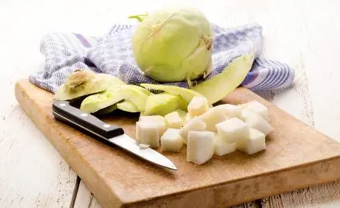 Мелко нарезанная кольраби