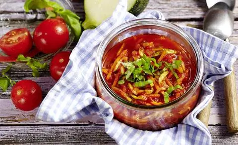 Овощной соус с кабачками
