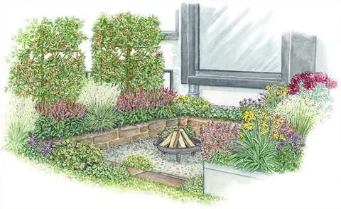 Яма для костра в затонувшем саду