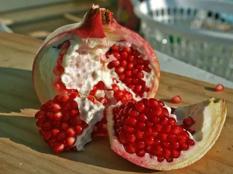 Нарезанный гранат