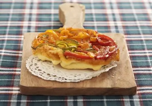 Тарт из перца Коронор с козьим сыром