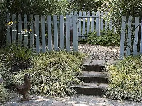 Наши советы по установке деревянного забора