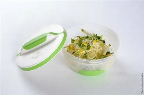 Ремулад из сельдерея с грушей и сладкой кукурузой в коробке Albal Turn & Fresh - Автор: Ален Пассар L'Arpège - фотограф Амаранте ПЮЖЕТ