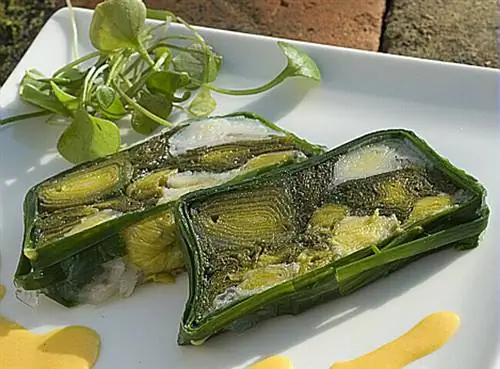 Сезонный террин из лука-порея для гарнира с мясом или без него.