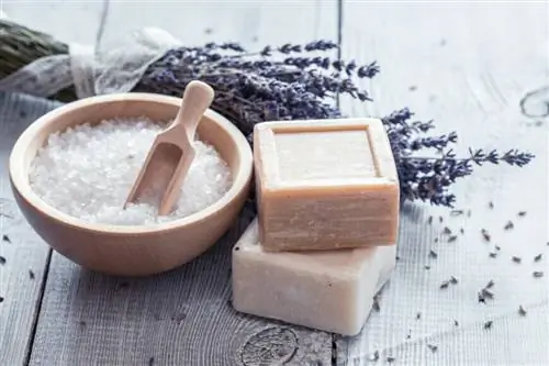 Соль, мыло, лаванда для приготовления ванны. Соль, мыло, лаванда для приготовления ванны.