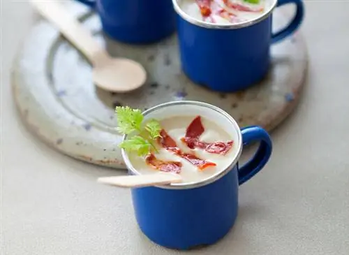 Суп из цветной капусты с чоризо -