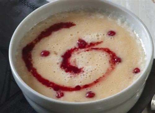 Свежие летние супы с фруктами и овощами из сада