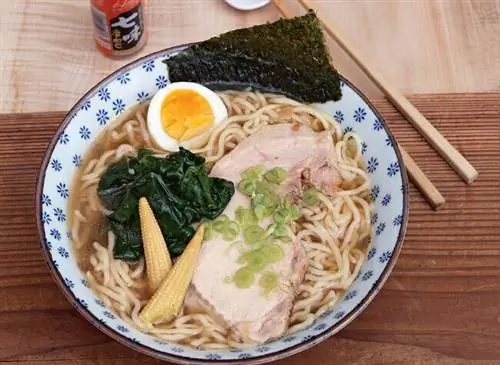 Китайская и японская кухня с лапшой: рамен сёю