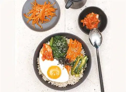 Корейская кухня: овощной пибимбап