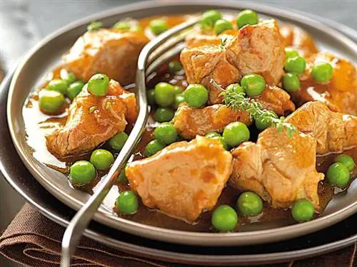 Готовим баранину со свежим горошком