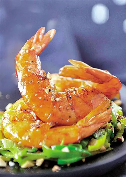 Креветки маринованные и фламбе в коньяке