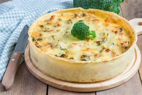 Приготовление пирога с брокколи и цветной капустой