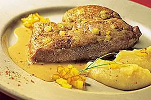 Рецепт жареной телячьей печени с яблоками