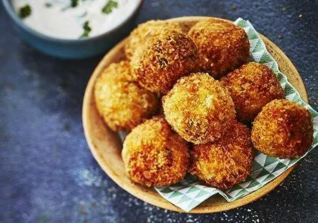 крокеты из лосося и картофеля