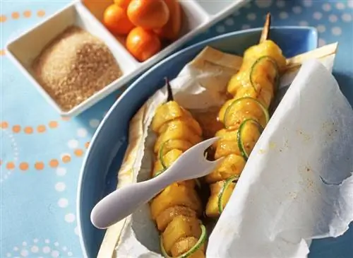 Ананасовые папильотки с лаймом и ромовым маслом