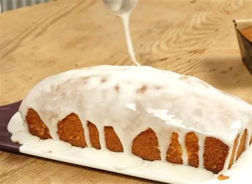 Лимонный бергамот и королевская глазурь для торта