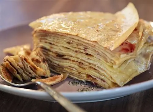 Клубнично-лимонный блинный торт