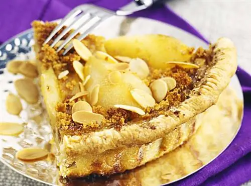 Грушевый пирог с имбирным кремом