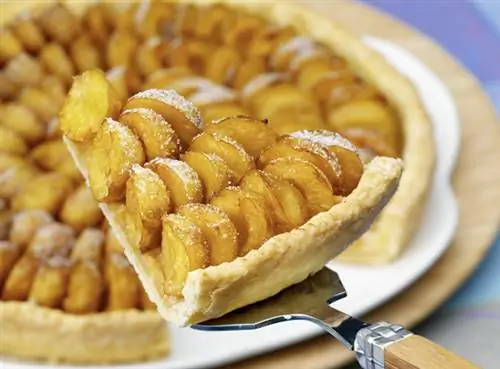 Традиционный сливовый пирог Мирабель из Лотарингии