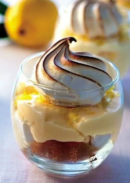 Лимонное безе тирамису