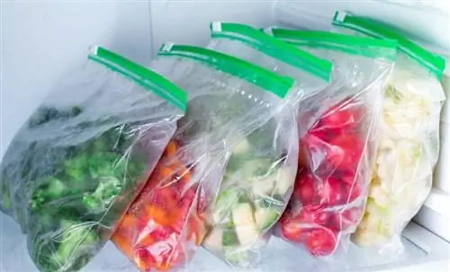 10 продуктов, которые не следует замораживать