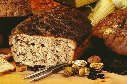 Изысканный хлеб, который можно приготовить с помощью машины или без нее!