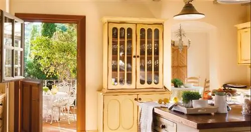 13 кухонь в деревенском стиле: уютно и очень по-домашнему