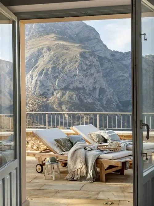 Image Image